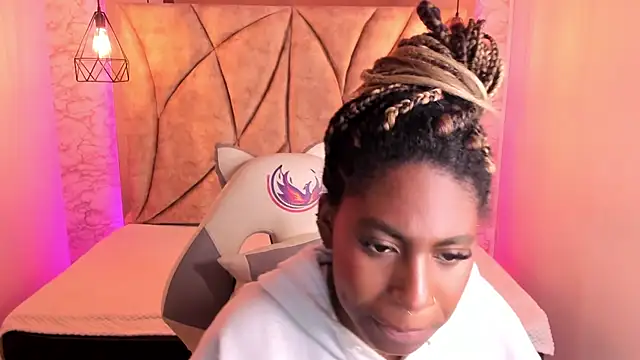 Snapshot of Queen_perla_ chatting on 20, 1, 2025 Queen perla online show from 20, 1, 2025