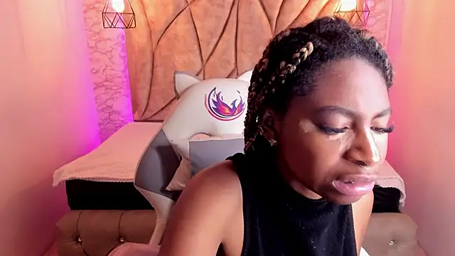 Snapshot of Queen_perla_ chatting on 24, 1, 2025 Queen perla online show from 24, 1, 2025