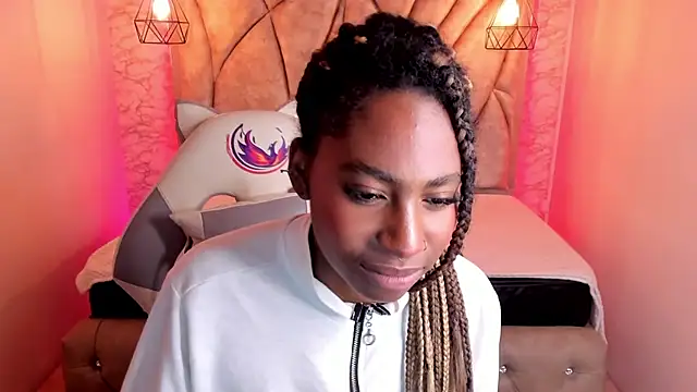 Snapshot of Queen_perla_ chatting on 13, 2, 2025 Queen perla online show from 13, 2, 2025