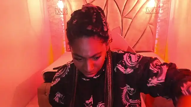 Snapshot of Queen_perla_ chatting on 14, 2, 2025 Queen perla online show from 14, 2, 2025