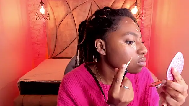 Snapshot of Queen_perla_ chatting on 20, 2, 2025 Queen perla online show from 20, 2, 2025