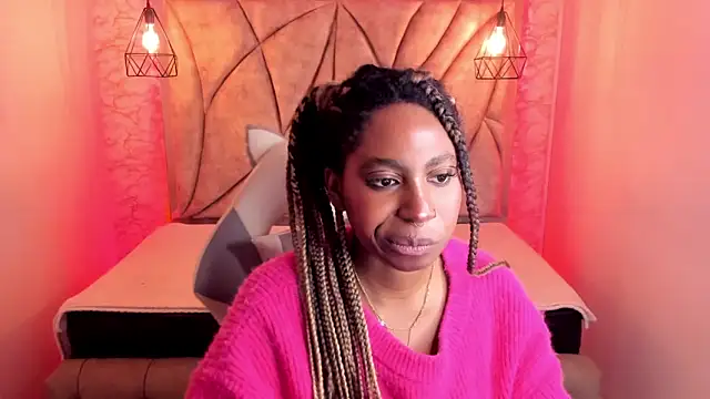 Snapshot of Queen_perla_ chatting on 20, 2, 2025 Queen perla online show from 20, 2, 2025