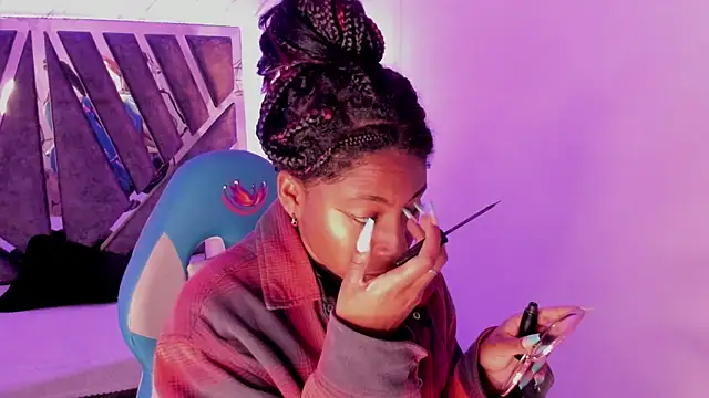 Snapshot of Queen_perla_ chatting on 19, 9, 2025 Queen perla online show from 19, 9, 2025