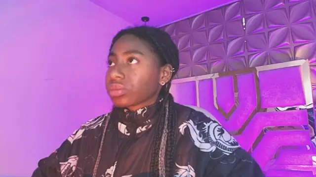 Queen perla  online show from 28, 3, 2026