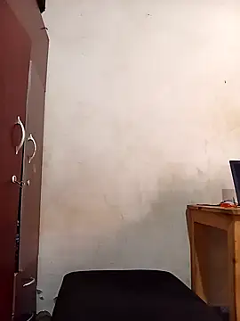 Snapshot of Uncletee112 chatting on 12, 9, 2025 Uncletee112 online show from 12, 9, 2025