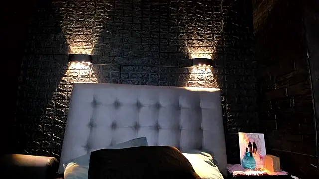 Snapshot of Sweet-Monica chatting on 12, 1, 2025 Sweet-Monica online show from 12, 1, 2025
