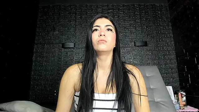 Snapshot of Sweet-Monica chatting on 20, 1, 2025 Sweet-Monica online show from 20, 1, 2025