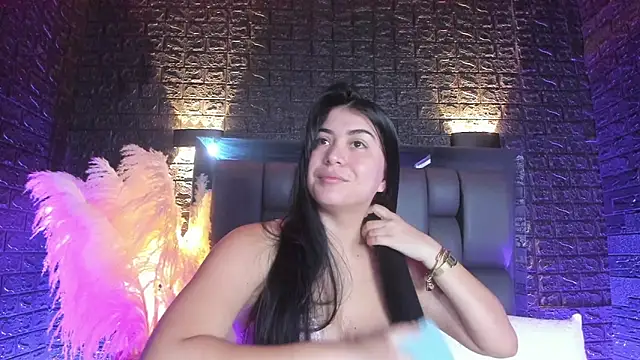 Snapshot of Sweet-Monica chatting on 4, 10, 2025 Sweet-Monica online show from 4, 10, 2025