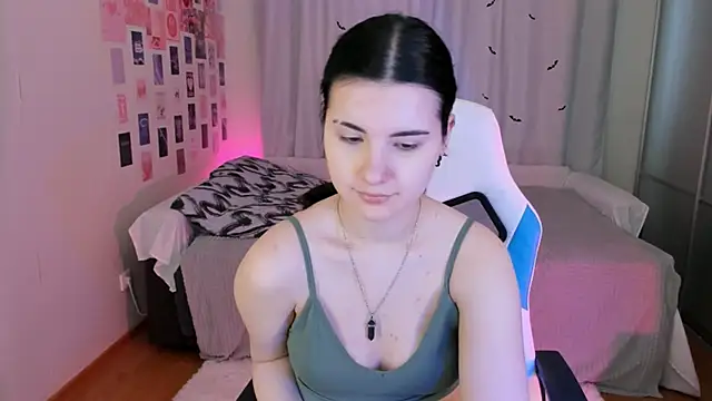 Snapshot of Vanessa_Verona chatting on 1, 3, 2025 Vanessa Verona online show from 1, 3, 2025