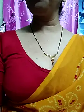 Snapshot of Rosy-B chatting on 3, 2, 2025 Rosy-B online show from 3, 2, 2025