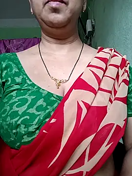 Snapshot of Rosy-B chatting on 14, 9, 2025 Rosy-B online show from 14, 9, 2025