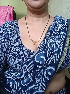 Snapshot of Rosy-B chatting on 19, 5, 2026 Rosy-B online show from 19, 5, 2026