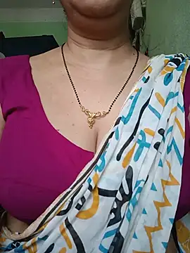 Snapshot of Rosy-B chatting on 16, 6, 2026 Rosy-B online show from 16, 6, 2026