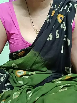 Snapshot of Rosy-B chatting on 5, 7, 2026 Rosy-B online show from 5, 7, 2026