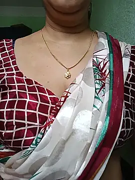 Snapshot of Rosy-B chatting on 22, 7, 2026 Rosy-B online show from 22, 7, 2026