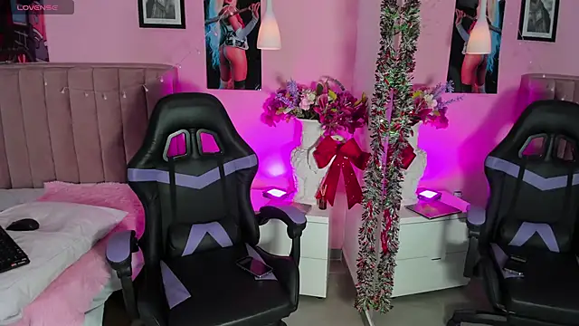 RolyLoren online show from 20, 12, 2024