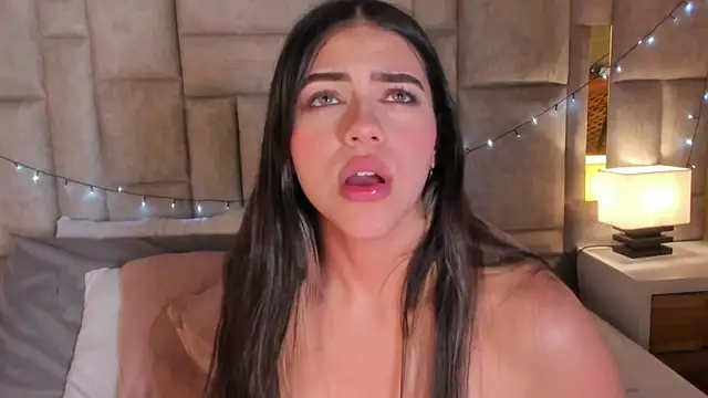 SofiScott  online show from 22, 1, 2025