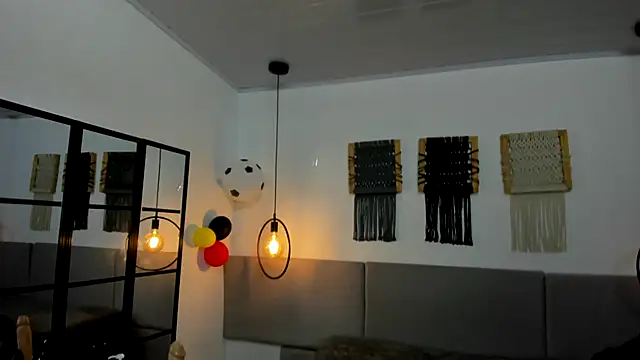 Snapshot of Sweet_camille chatting on 14, 7, 2026 Sweet camille online show from 14, 7, 2026