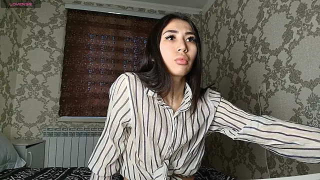 Homura Ayanami online show from 1, 4, 2026