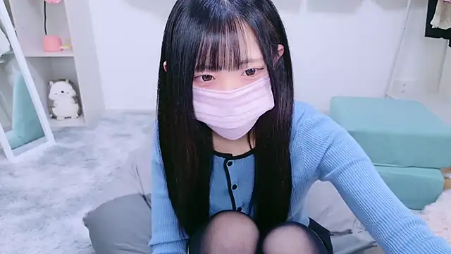 Snapshot of Suzu_ch_xx chatting on 4, 12, 2024 Suzu ch xx online show from 4, 12, 2024