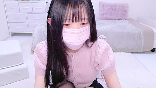 Snapshot of Suzu_ch_xx chatting on 16, 12, 2024 Suzu ch xx online show from 16, 12, 2024