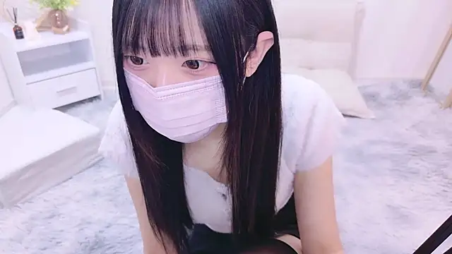 Snapshot of Suzu_ch_xx chatting on 11, 1, 2025 Suzu ch xx online show from 11, 1, 2025