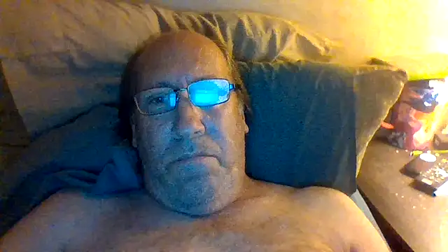 Snapshot of hornyrich69 chatting on 12, 6, 2026 hornyrich69 online show from 12, 6, 2026