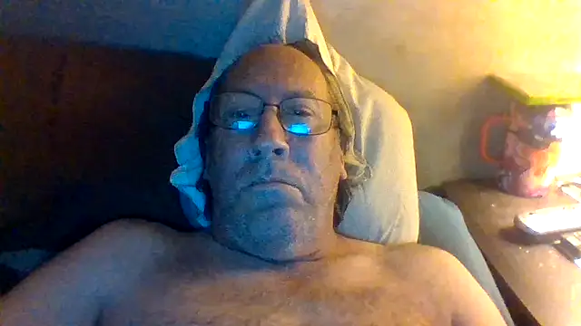 Snapshot of hornyrich69 chatting on 4, 7, 2026 hornyrich69 online show from 4, 7, 2026