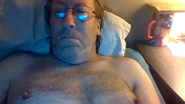 Snapshot of hornyrich69 chatting on 5, 7, 2026 hornyrich69 online show from 5, 7, 2026