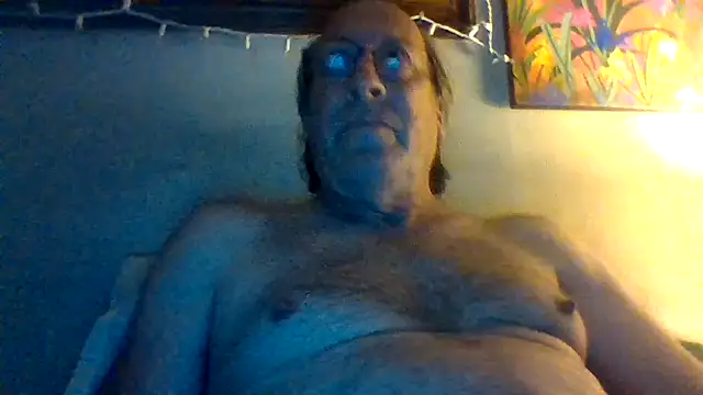 Snapshot of hornyrich69 chatting on 7, 7, 2026 hornyrich69 online show from 7, 7, 2026