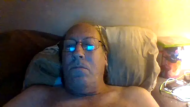Snapshot of hornyrich69 chatting on 7, 7, 2026 hornyrich69 online show from 7, 7, 2026