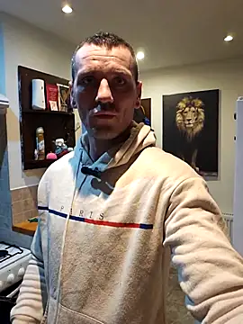 Snapshot of Aian09 chatting on 4, 3, 2025 Aian09 online show from 4, 3, 2025