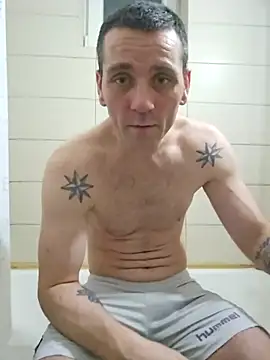 Snapshot of Aian09 chatting on 12, 3, 2025 Aian09 online show from 12, 3, 2025