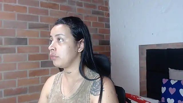 salome  hills1 online show from 10, 4, 2026