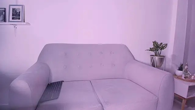 DannaHyde online show from 15, 6, 2026