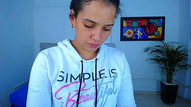 Chiqui milk  online show from 23, 1, 2025