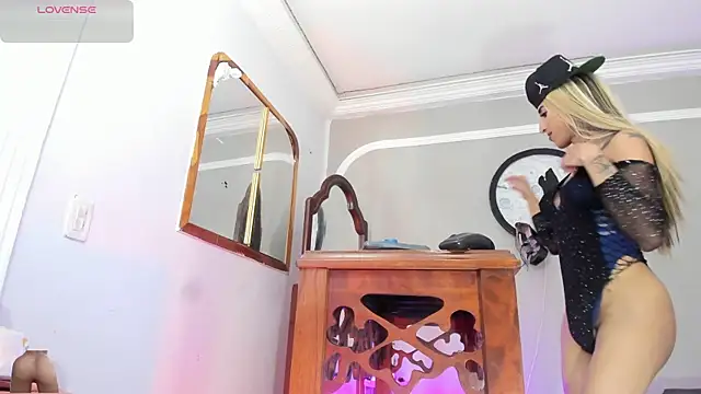 Jimena Grey online show from 19, 11, 2025