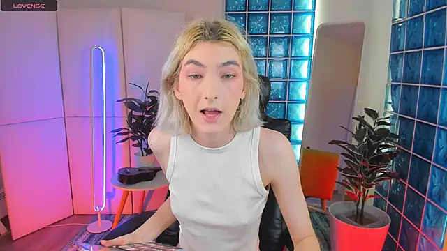 Mia Cheers online show from 29, 1, 2025