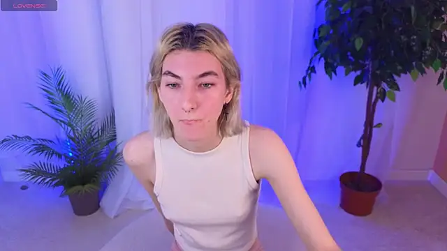 Mia Cheers online show from 6, 2, 2025