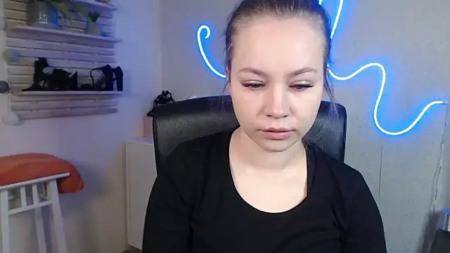 holly xglam online show from 31, 12, 2024