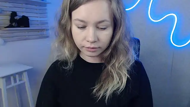 holly xglam online show from 11, 2, 2025