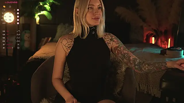 LinaKinky online show from 14, 12, 2024