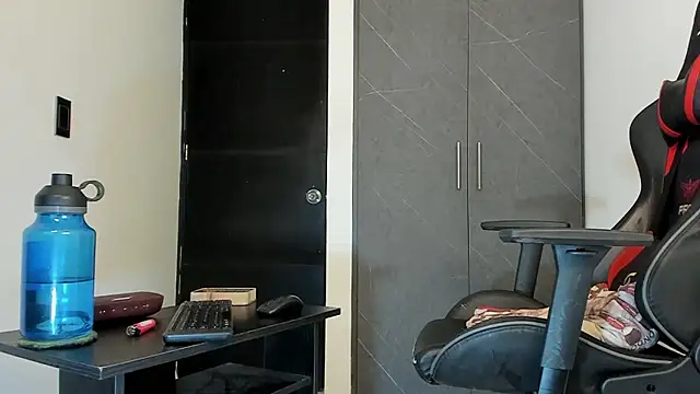 sergiio mesa27 online show from 5, 12, 2024