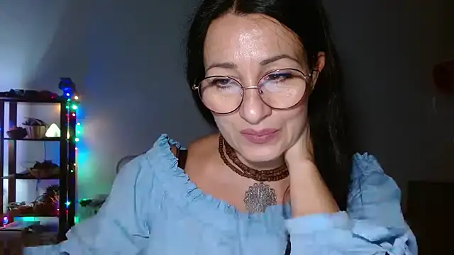 Snapshot of KeisyNeonX chatting on 3, 11, 2025 KeisyNeonX online show from 3, 11, 2025