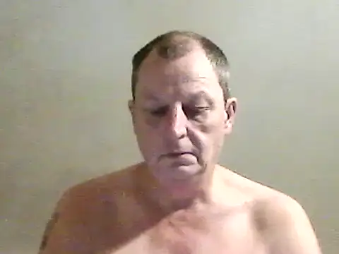Snapshot of chubbybear2cum chatting on 9, 1, 2025 chubbybear2cum online show from 9, 1, 2025