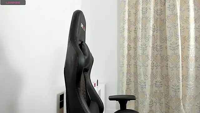 Sweet-bb online show from 8, 3, 2025