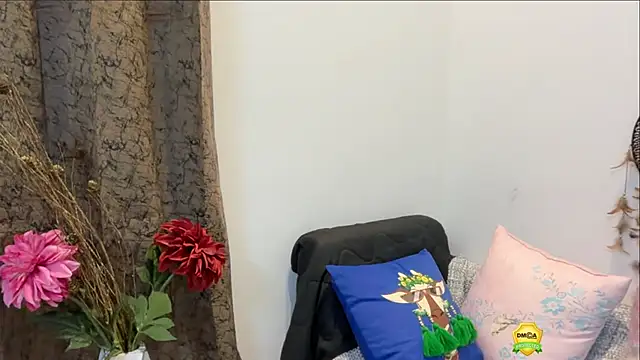 Snapshot of Unique-Beauty chatting on 25, 9, 2025 Unique-Beauty online show from 25, 9, 2025