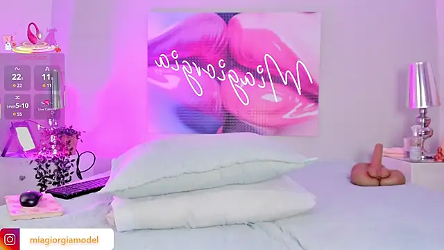 Snapshot of Miagiorgia_ chatting on 17, 4, 2026 Miagiorgia online show from 17, 4, 2026