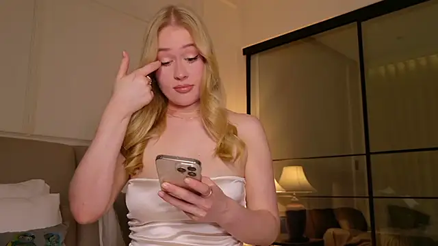 JuliaJaee online show from 27, 11, 2025