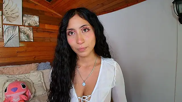 amber curly online show from 14, 2, 2026